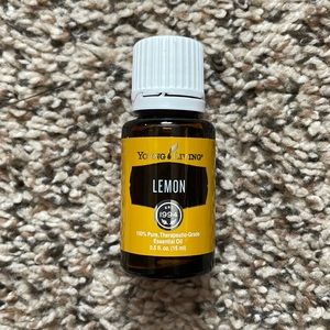 Young Living- Lemon Essential Oil. 15ML